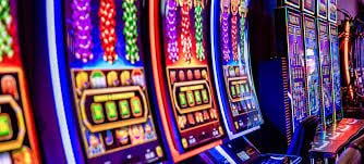 Panel keuntungan VIP situs77 futuristik